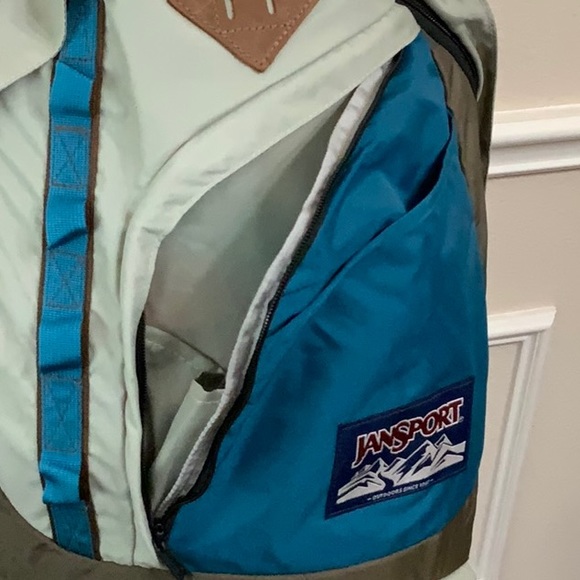 Jansport POWDERHORN backpack-Lt French Grey/Cilantro Grn - Picture 8 of 16